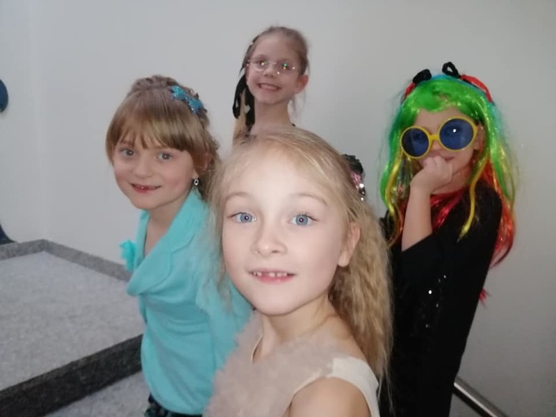 51737915_2278007782.jpg